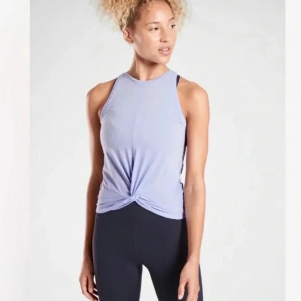 NWOT Athleta Essence Twist Tank